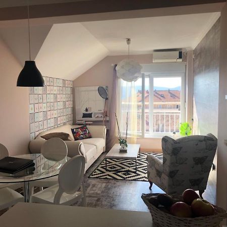 تيفات Gala Apartment المظهر الخارجي الصورة